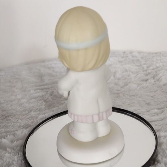 Vtg. 1997 Precious Moments "Loving is Caring" Porcelain Figurine - Picture 4 of 6